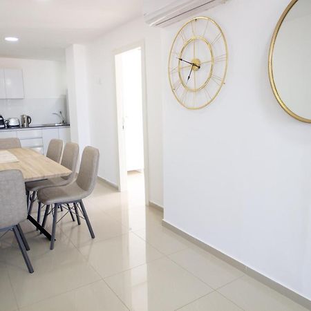 Yalarent Seaview 3Br Apt - Families Only Apartment Eilat Exterior photo